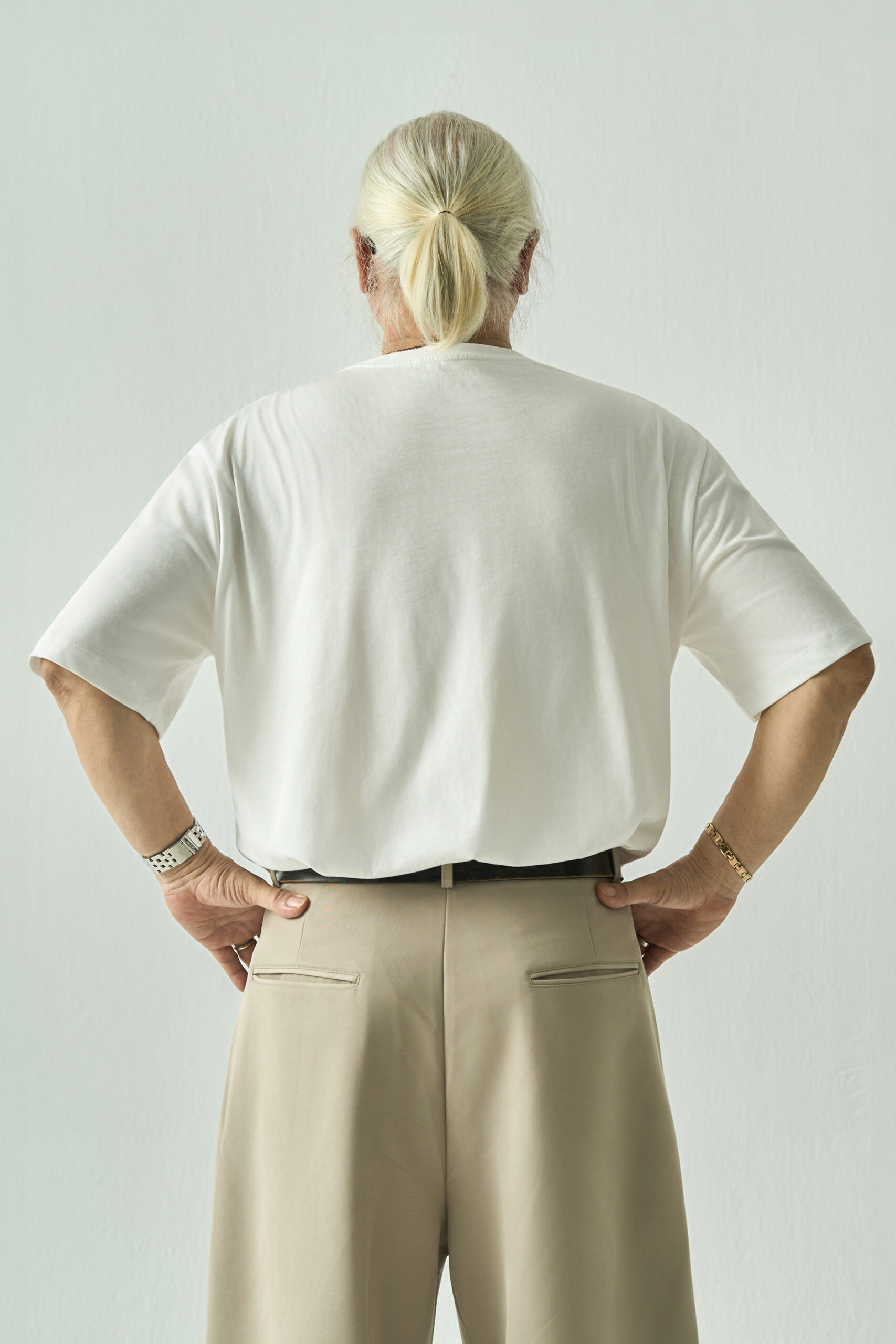 Basic Cotton T-shirt - Hình ảnh 5