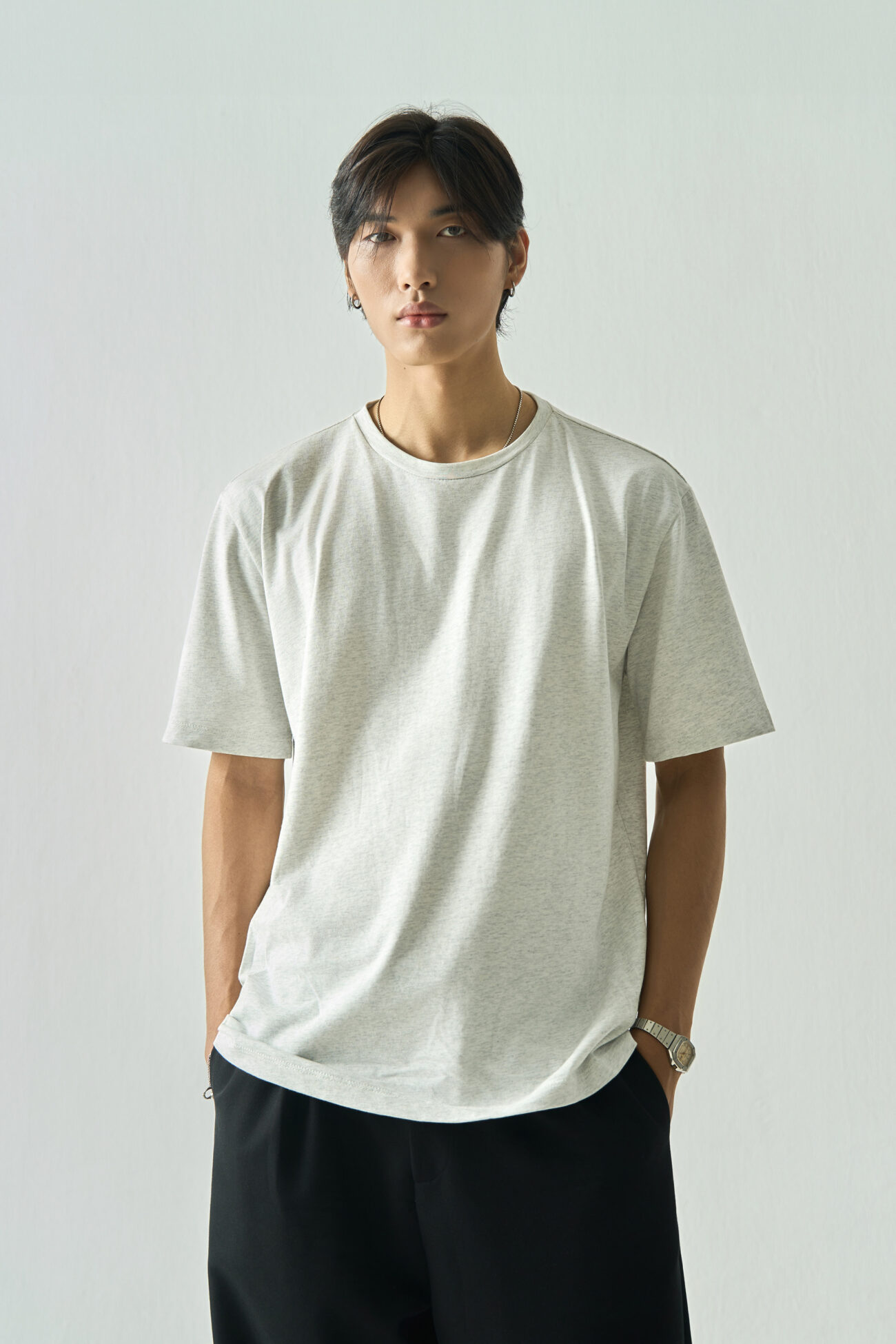 Basic Cotton T-shirt - Hình ảnh 6